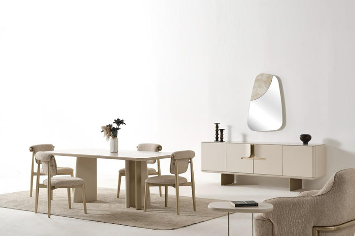 Almata Esszimmer